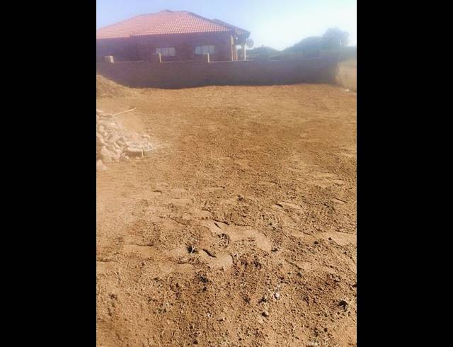 LAND FOR SALE IN MANKWENG